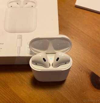 Sluchátka AirPods 3 generace - 3