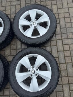 ORIGINÁL Alu Škoda NANUQ R17, 5x112 - ZIMNÍ PNEU - 3