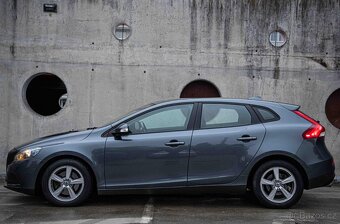 Volvo V40 T2 1.6L Momentum - 3