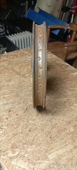 Kolo Jawa 555(pařez) - 3