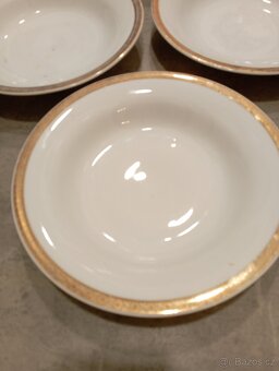 Sada hlubokých talířů - 3