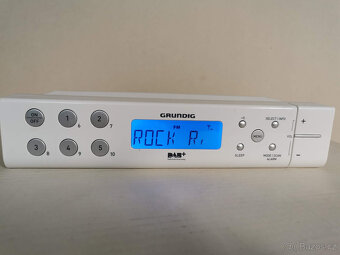 Rádio Grundig - 3