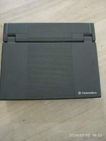 Historický notebook Commodore C286-LT - 3