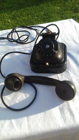TELEFON BAKELITOVÝ // VÁZY Z BROKOVÉHO SKLA // KOŘENKY RUČNĚ - 3