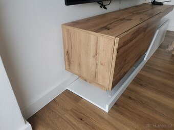 Skříňka pod TV - 3