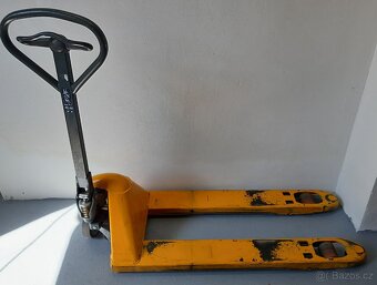 Prodám paletový vozík (paleťák) – nosnost 2200 kg - 3