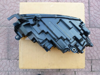 Škoda Octavia 4 originál světlo lampa 5E4941015 5E4941016 - 3