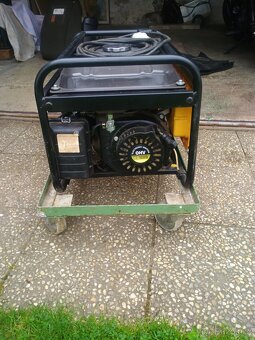 Centrála 230V 2500 KIPOR - 3