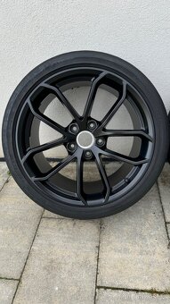 porsche GT4 cayman 718 - 3