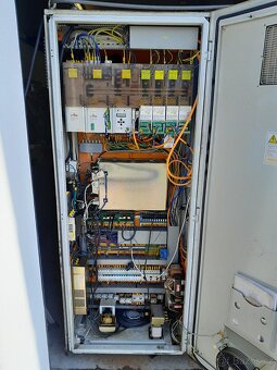 Prodám CNC obráběcí stroj Mas MCV 500 se 4.osou - 3