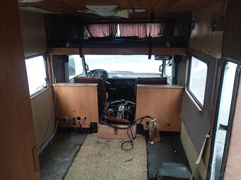 Obytná Avia karavan - 3