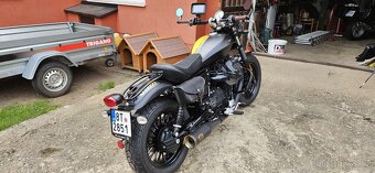 Moto Guzzi v9 Bobber - 3