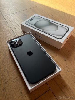 Apple iPhone 15 256GB černý - 3