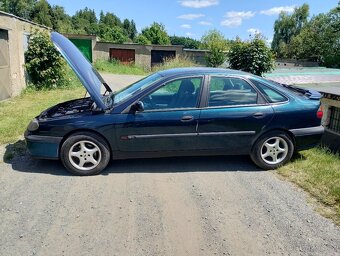 R Laguna 2001 - 3