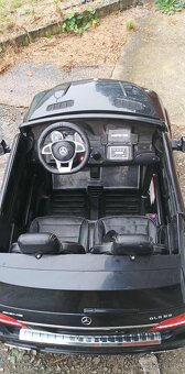 Elektrické auto Mercedes - 3