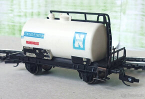 Nákladní vůz cisterna N. TT. Spřáhlo Tillig. Kovové dvojkolí - 3