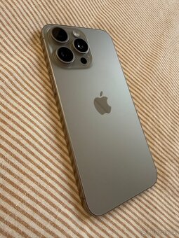 iPhone 15 Pro Max 256gb ZÁRUKA Přírodní Titan - 3