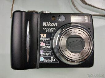 Nikon Coolpix 7900 - 3