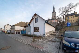 Rodinný dům / 2 bytové jednotky. - 3