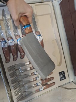 Sada nožů a steakových příborů - 3