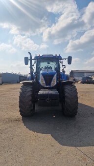 PRODÁM TRAKTOR NEW HOLLAND T7.270 - 3
