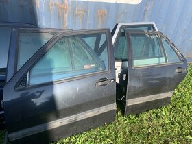 Dveře na Saab 9000 - černé a stříbrné - 3