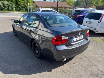 BMW 320I, 110 kW, N46B20B, A22 Sparkling Graphite Metallic - 3