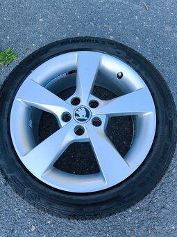 alu originál Škoda Rapid 5x100 R16" + letní pneu 215/45R16 - 3