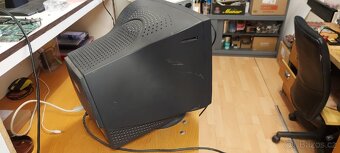 CRT monitor Dell 15" typ E551 - 3