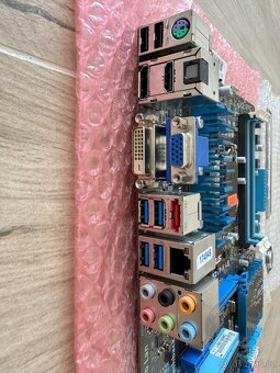 ASUS P8Z77-V LE (Intel Z77 LGA1155 DDR3, PCIe x16, 3x PCI..) - 3