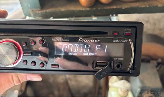 autorádio Pioneer DEH-2200ub - 3