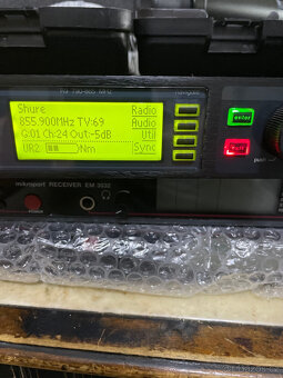 SHURE UR4D -R9-790-865MHz + 2 X UR2 s 2 X kapslí SM86 (jako - 3