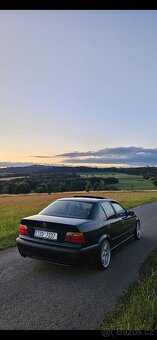 Bmw e36 sedan 1.6 Bostongrün 1996 - 3