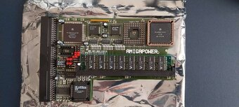 Amiga1200 + 030/28mhz - 3