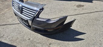 Predni naraznik vw passat 3c b6 maska gril mlhovka - 3