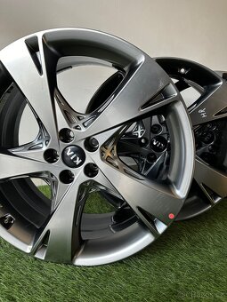 Alu kola 5x114.3 r22 - 3