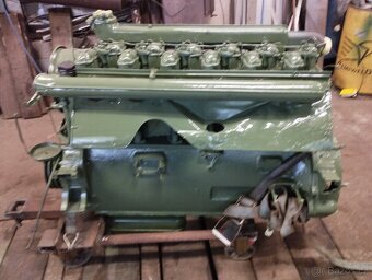 Motor Praga V3s po repasi - 3