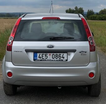 Ford Fiesta 1.4 benzín - 3