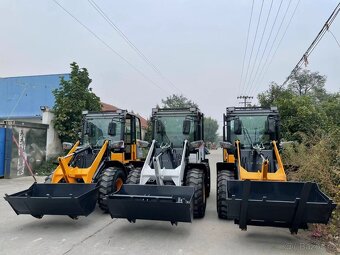 Kolový nakladač TH920 - 3