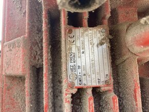 Prodám šrotovník a míchačku krmných směsí - 3