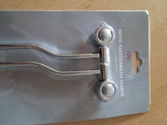 Chromový držák na ručníky a toaletní papír - 3