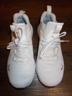 NÁDHERNÉ ODLEHČENÉ BOTASKY PUMA V,38 100%STAV - 3