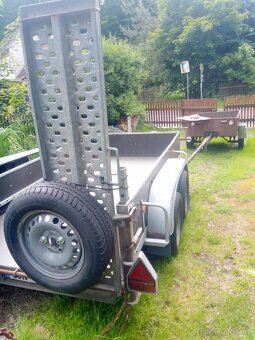 Bržděný vozík za auto - 3