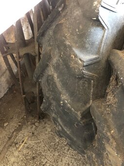 Pneumatiky 320/85R24 - 3