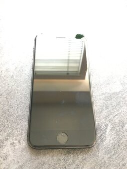Apple IPhone 8 64GB - 3
