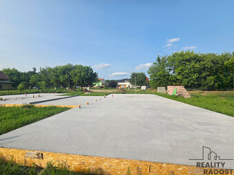 Prodej domu 4+kk,108,6m2, s garáží 20,9m2, a pozemkem 689m2, - 3