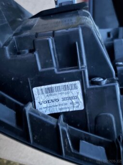 Zadní lampa Volvo V90 - 3