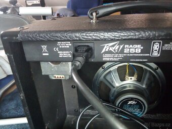 Prodám kombo Peavey Rage 258 - 3