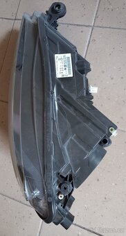 Přední levé led světlo Škoda Superb 3 facelift - 3