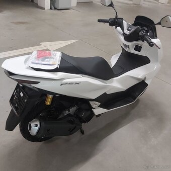Prodám skútr pcx 125 honda - 3